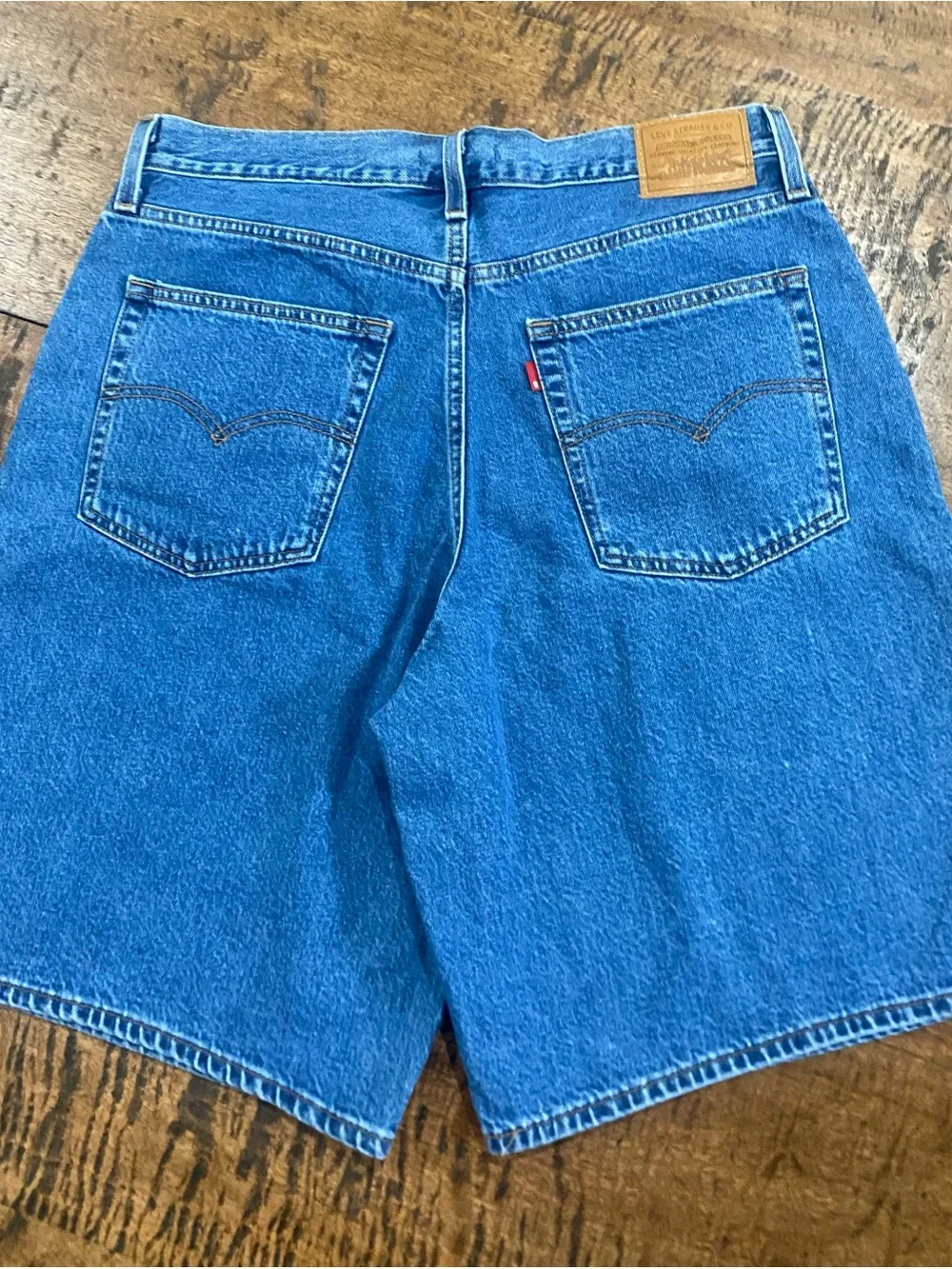 LEVI'S Women’s Baggy Dad Lightweight Jorts Size 30